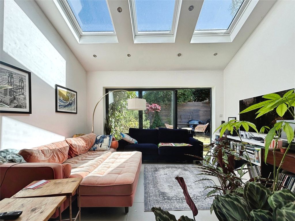 Property photo 1 of 11 Reception Room