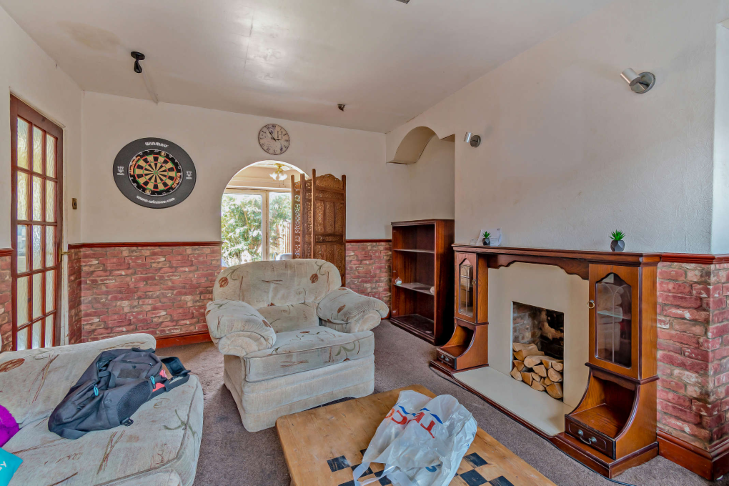 Property photo 3 of 8