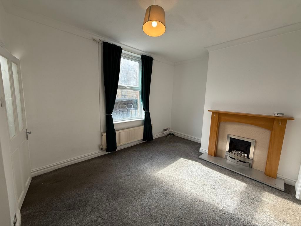 Property photo 2 of 8 Photo 5