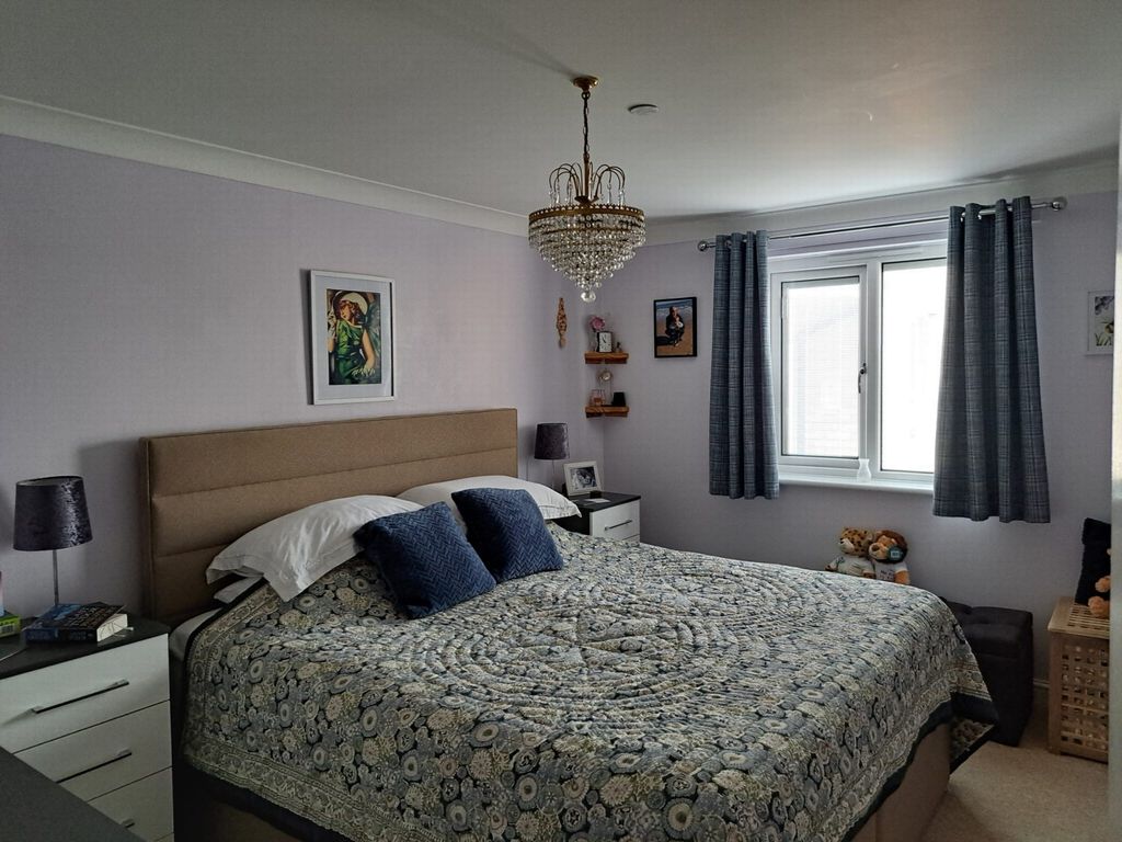 Property photo 3 of 10 Photo 6