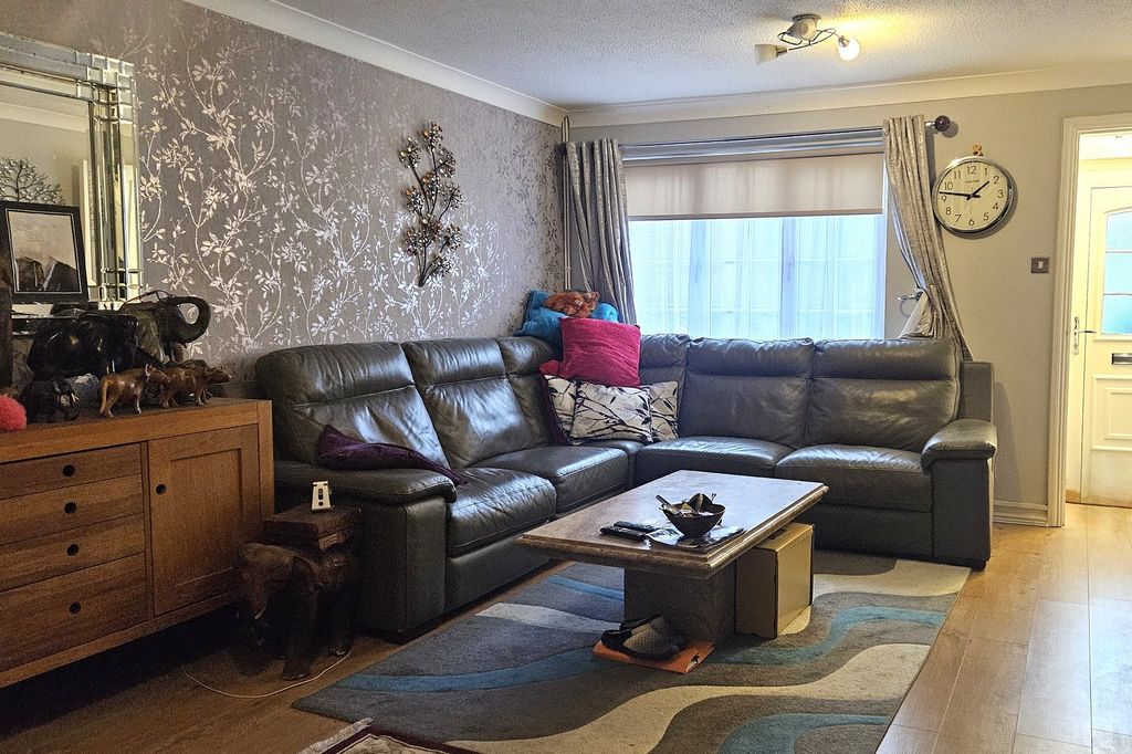 Property photo 2 of 8 Not Specified