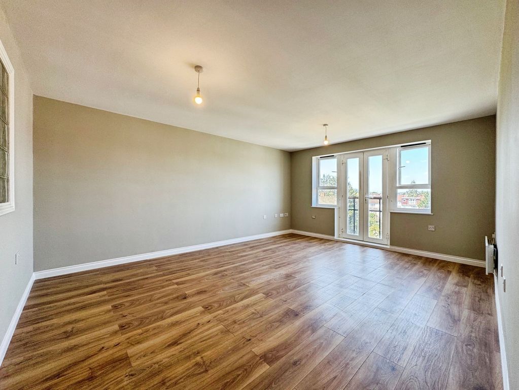 Property photo 1 of 6 Reception/Dining Area