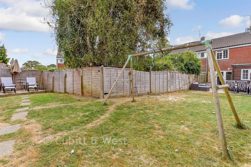 Property photo 2 of 19 Rear Garden