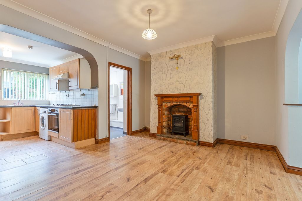 Property photo 3 of 16