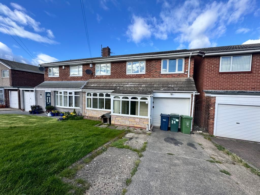 Property photo 1 of 9 Photo 7