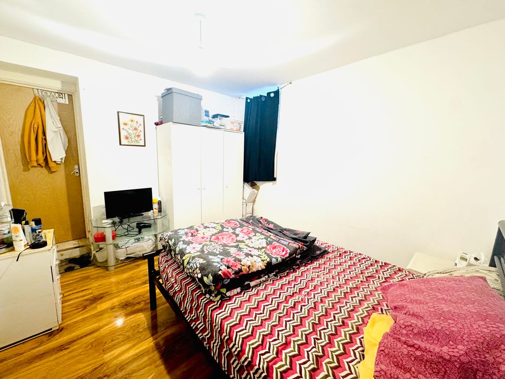 Property photo 3 of 5 Image