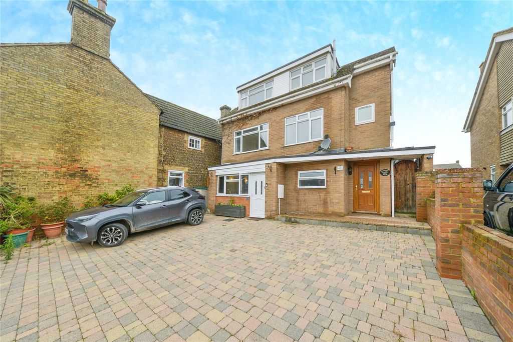 Property photo 1 of 14 Photography