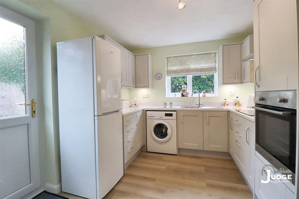 Property photo 2 of 28 Img_6163.Jpg