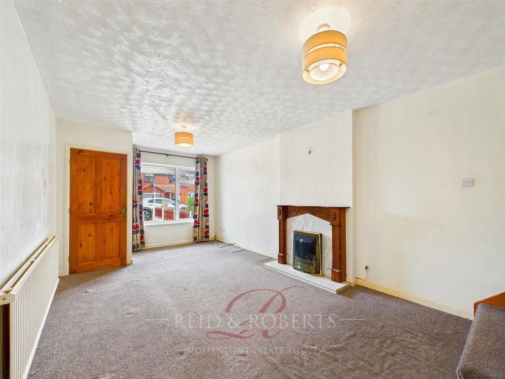 Property photo 3 of 17 Cam05148G0-Pr0017-Still017.Jpg