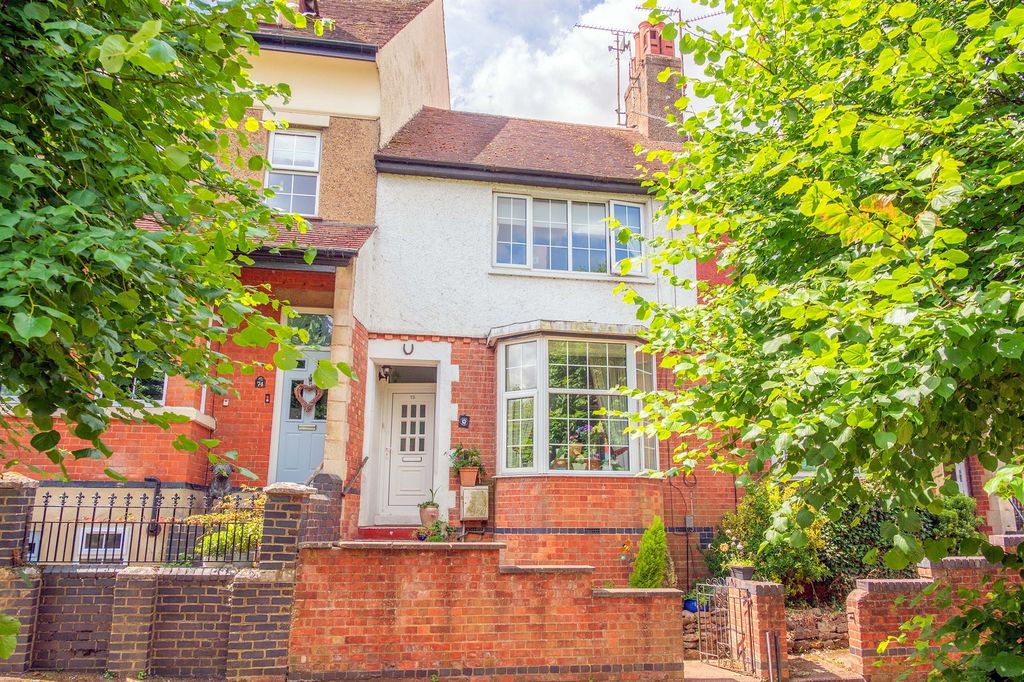 Property photo 1 of 10