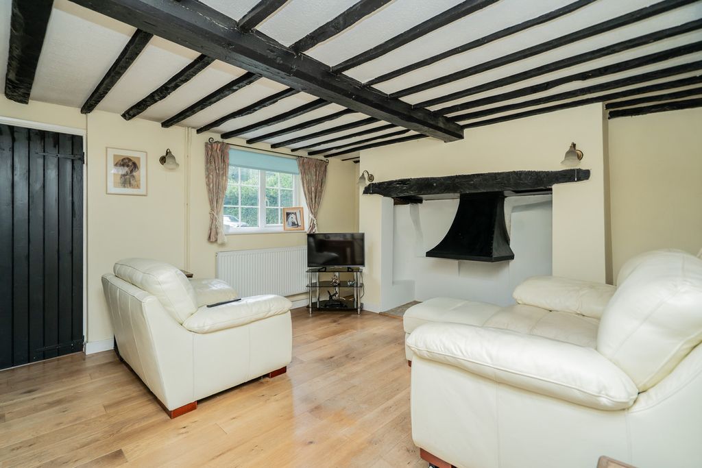 Property photo 3 of 20