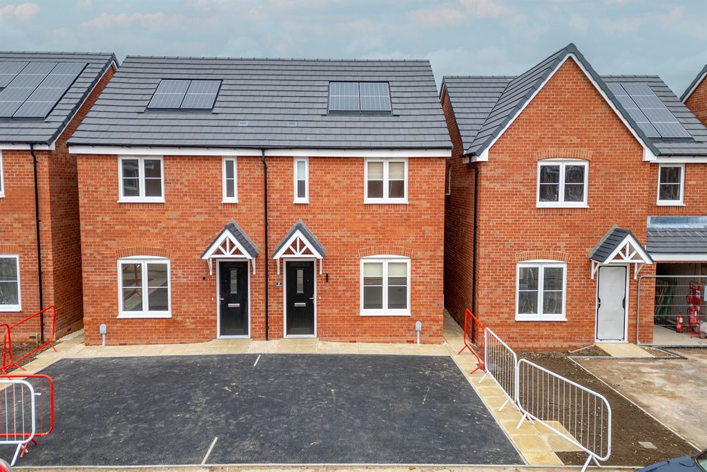 Property photo 1 of 19 (Main)