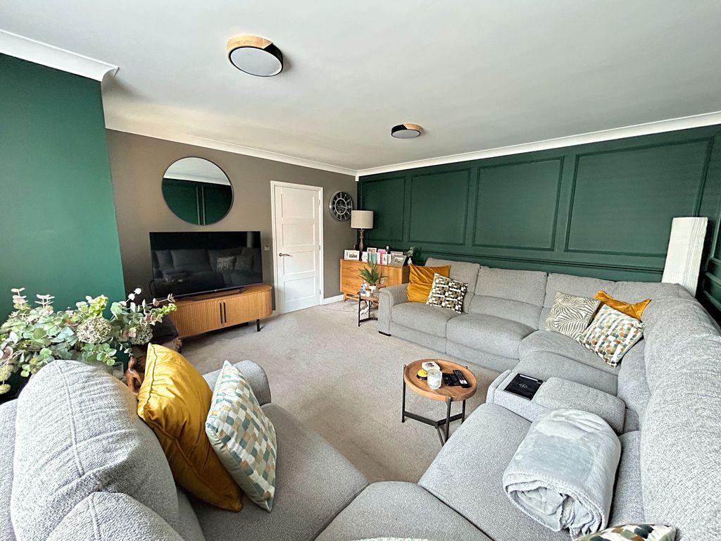 Property photo 2 of 30