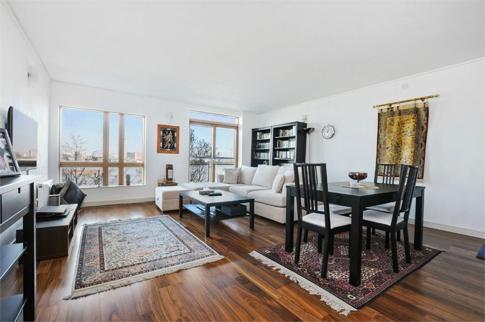 Property photo 3 of 8