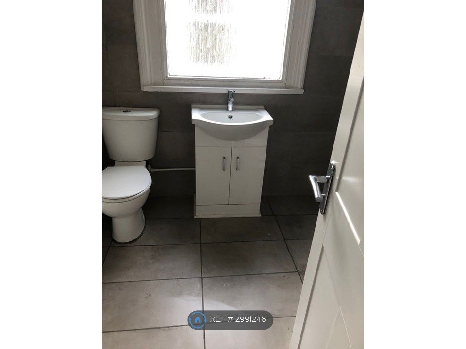 Property photo 1 of 4