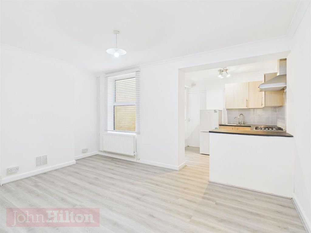 Property photo 2 of 7 Cam02534G0-Pr0755-Still003.Jpg