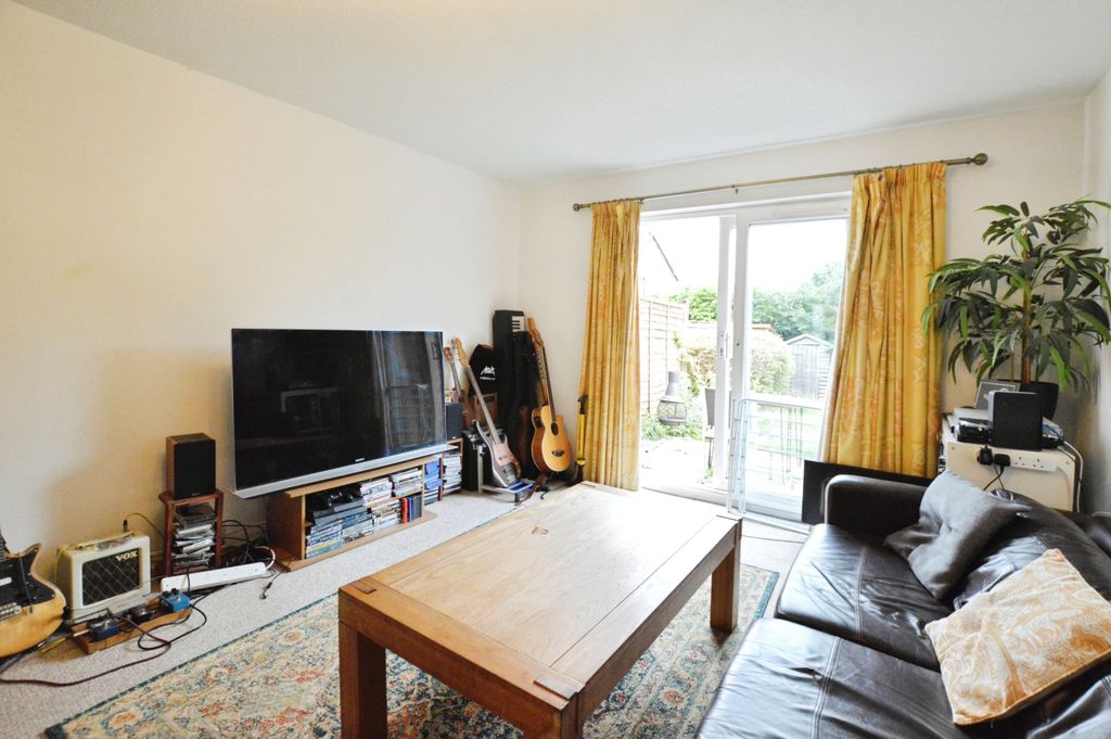Property photo 2 of 7
