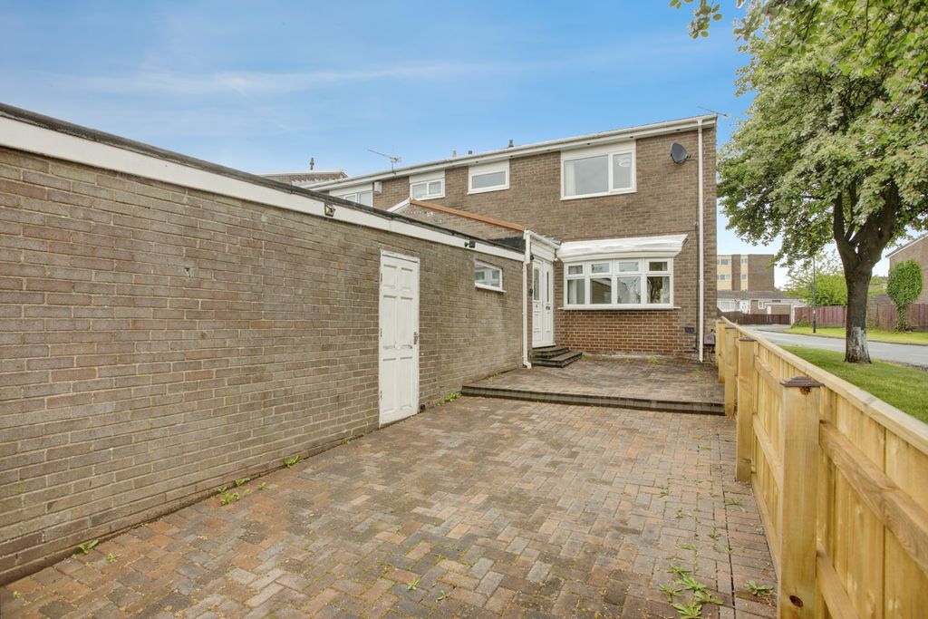 Property photo 2 of 15