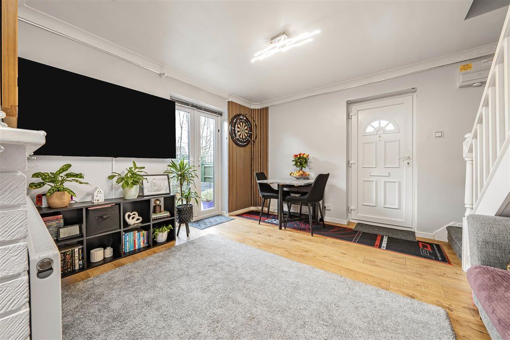 Property photo 2 of 13 Photo Jan 06 2026, 10 47 32 Am.Jpg