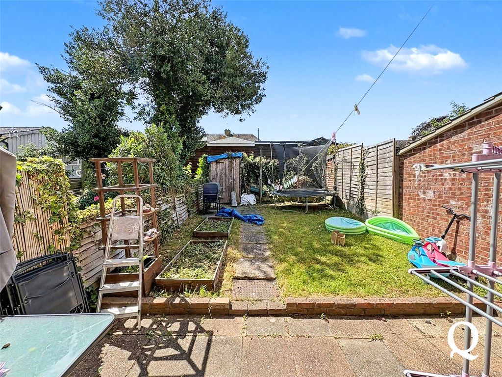 Property photo 3 of 12 Picture No. 12