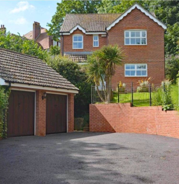 Property photo 1 of 10