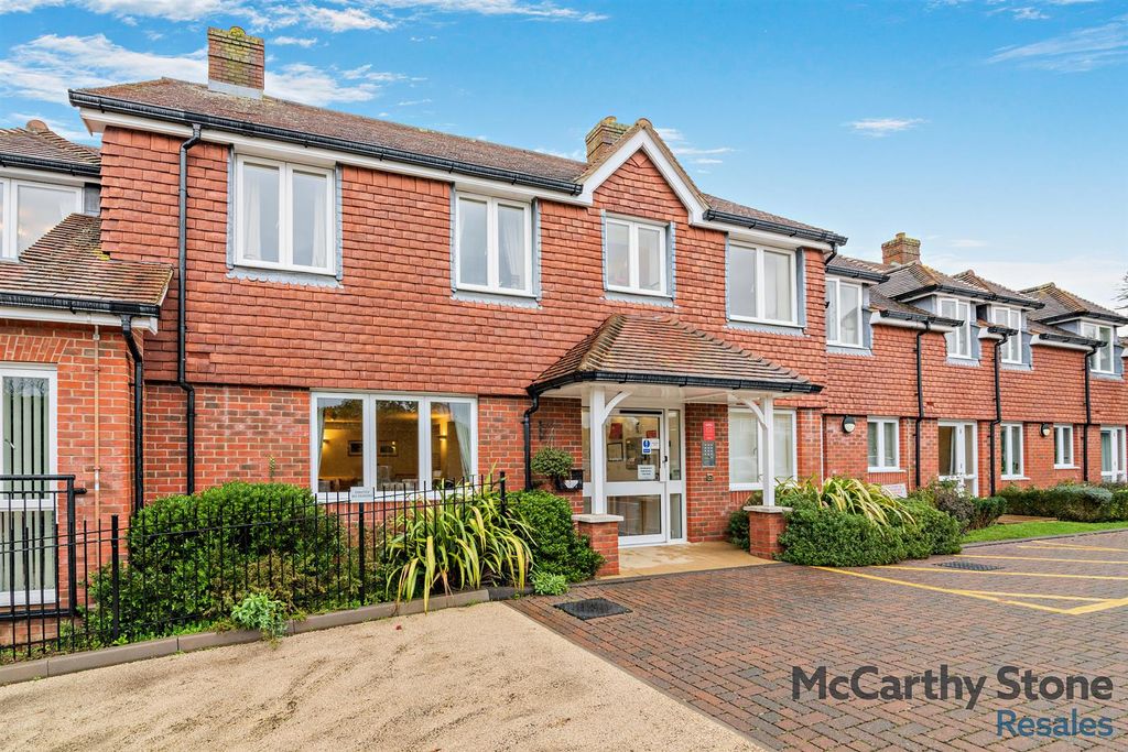 Additional image 18 of 1 bed flat for saleMorgan Court, Station Road, Petworth, West Sussex GU28