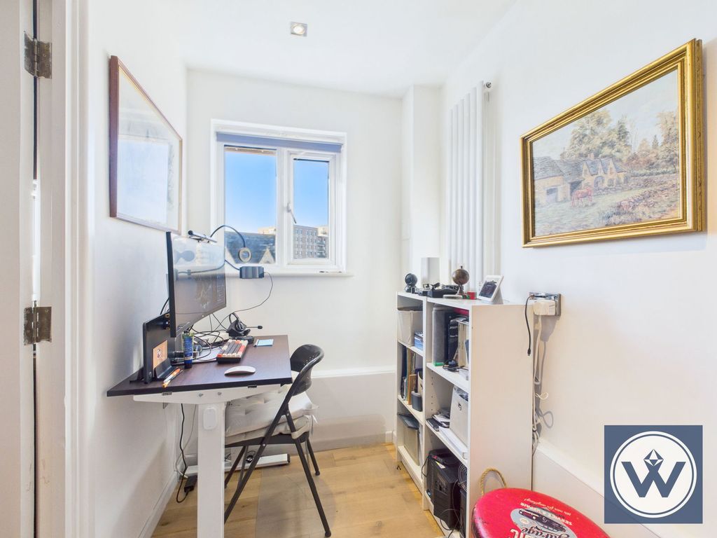 Property photo 3 of 21