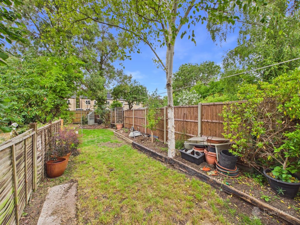 Property photo 2 of 18 Garden- Mark Stephens Ewemove Newmarket And Soham