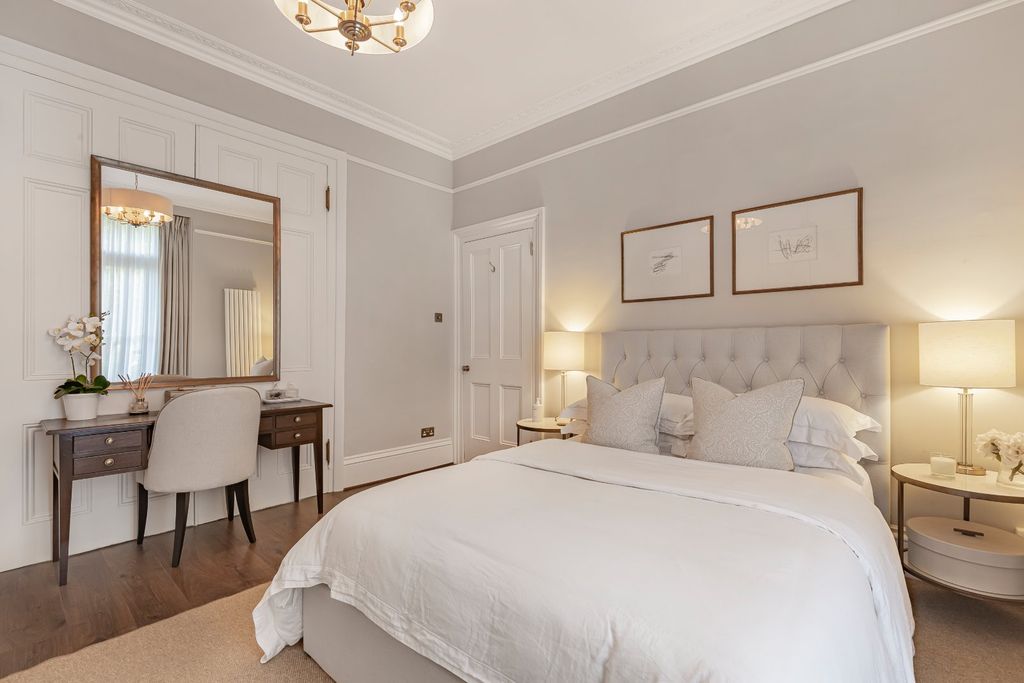 Property photo 2 of 9 Picture No. 15