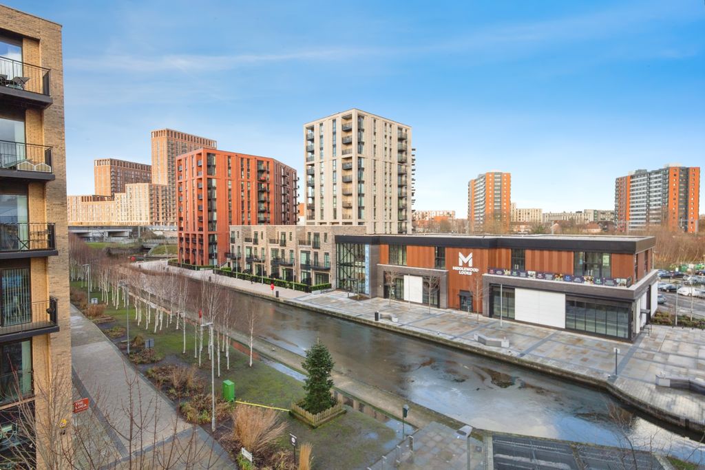 Property photo 3 of 11 View