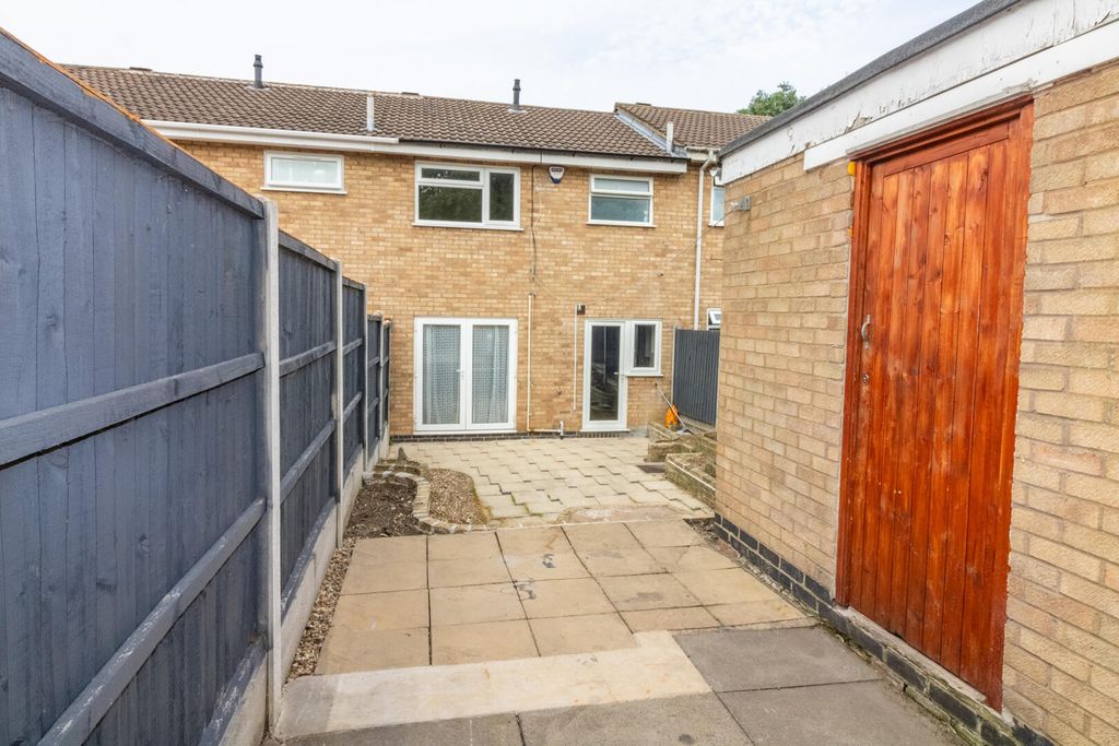 Property photo 3 of 17 Rear Garden