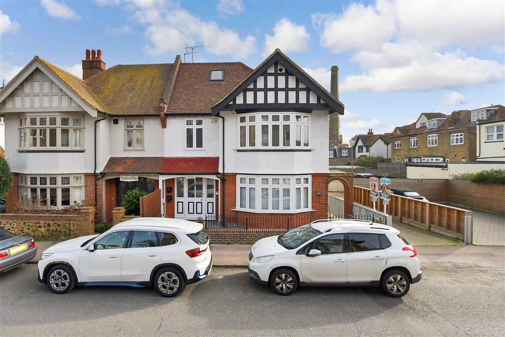 Property photo 1 of 13 External (Web).