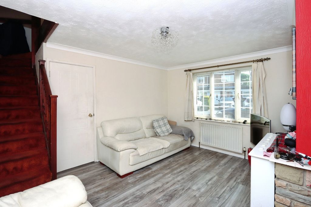 Property photo 2 of 9 Pbox-Img.Jpg