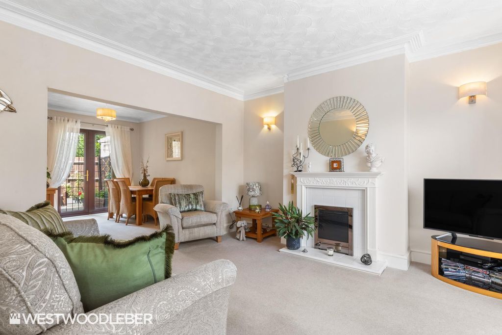 Property photo 3 of 29 Stansteadroad_18.Jpg