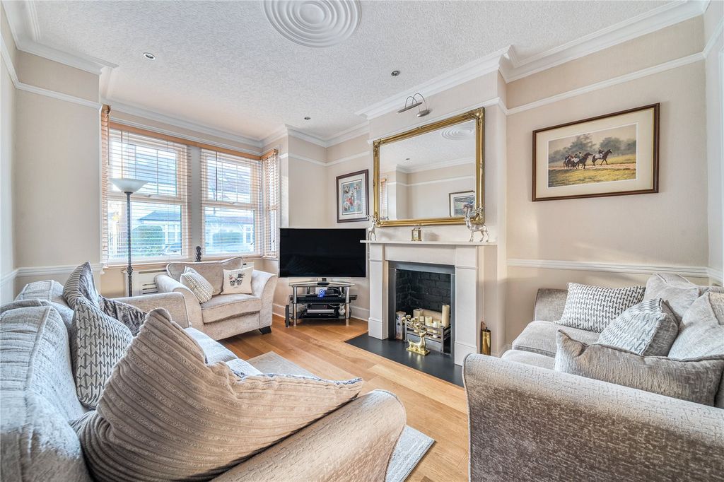 Property photo 3 of 20 Picture No. 11