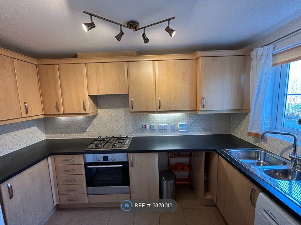 Property photo 2 of 34 Kitchen 1