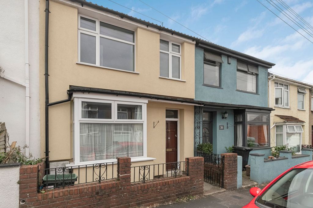 Property photo 1 of 22 Photo 21