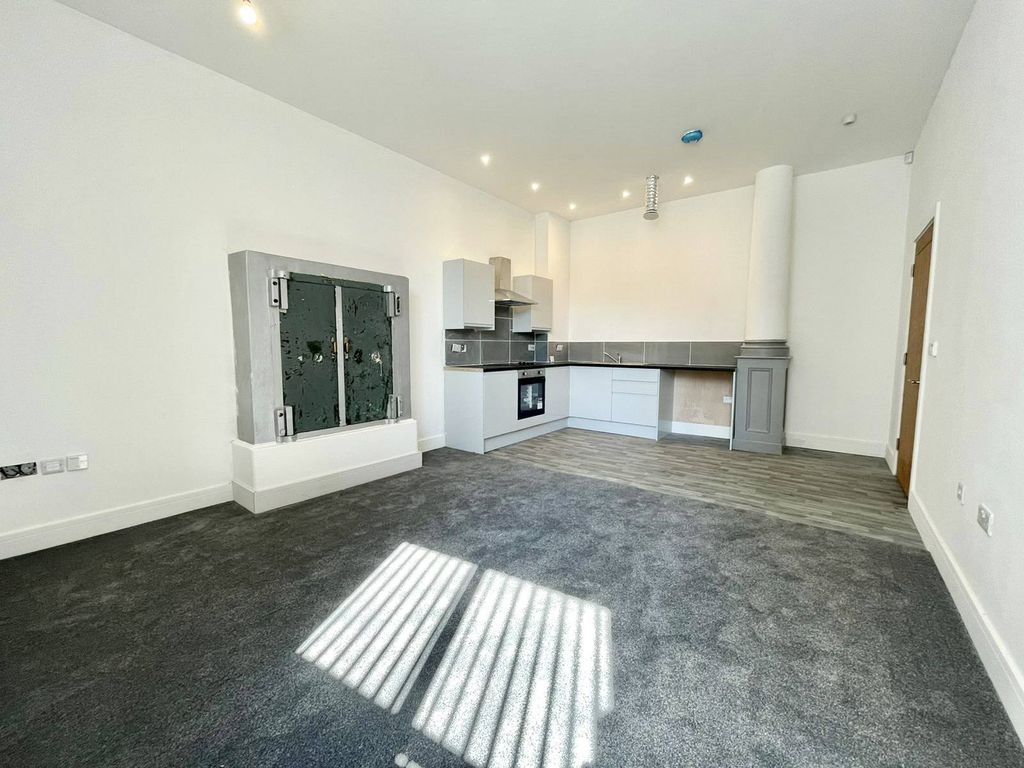 Property photo 1 of 9 Apt 22 Market Street