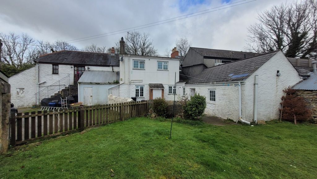 Property photo 2 of 22