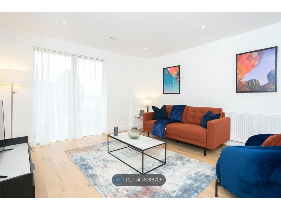 Property photo 2 of 18