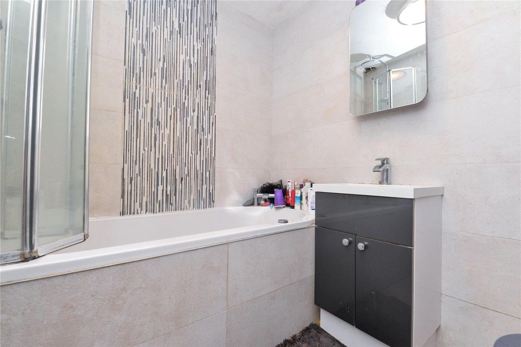 Property photo 2 of 16 Picture No. 02