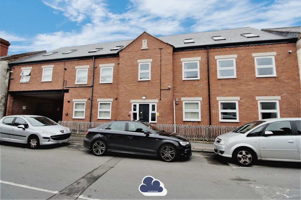 Property photo 1 of 6