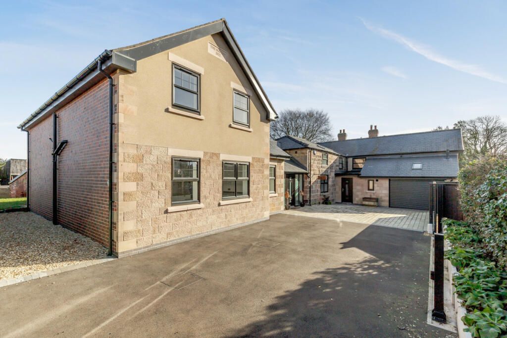 Property photo 1 of 22 Exterior