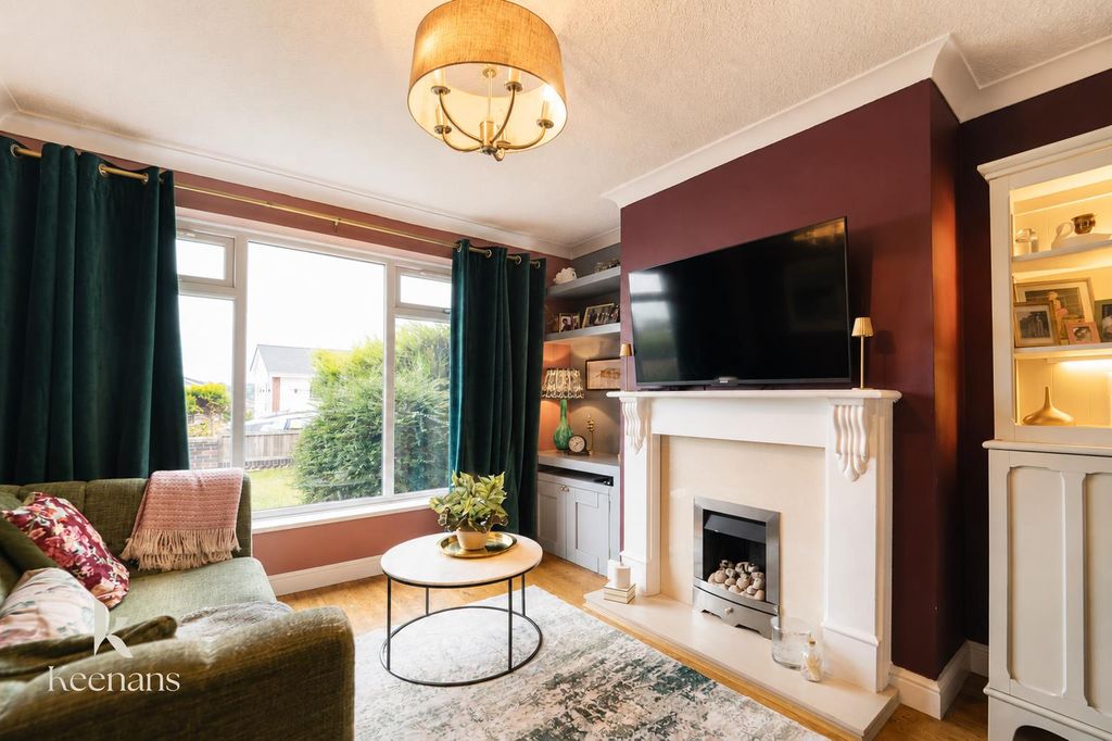 Property photo 1 of 37