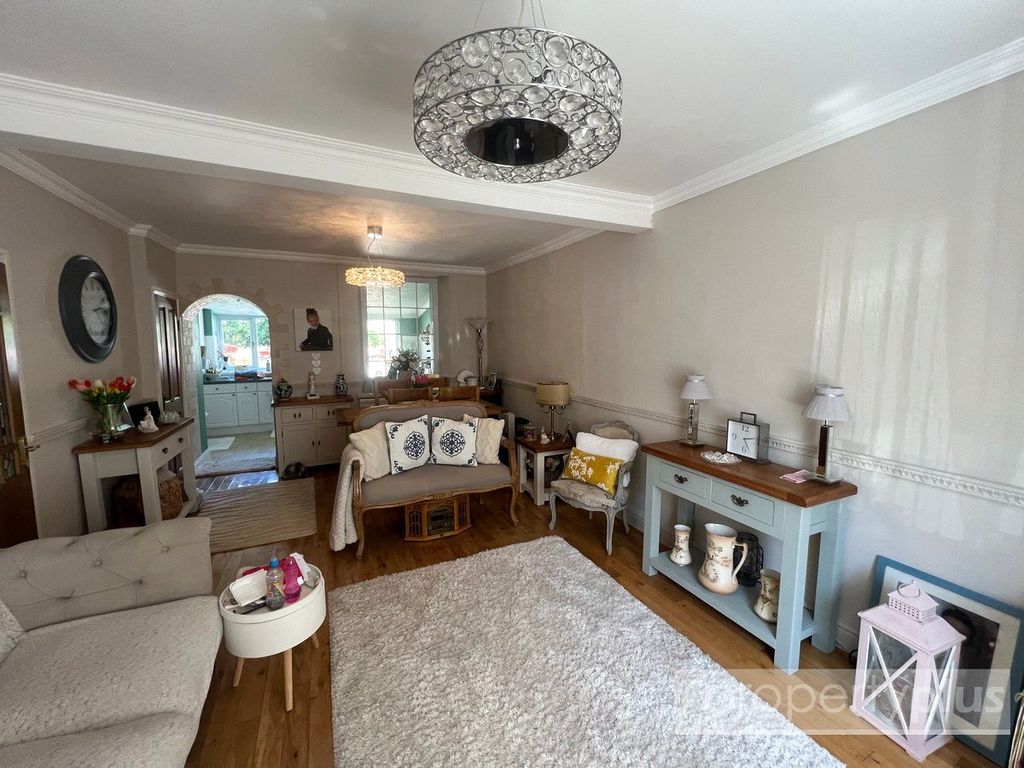 Property photo 2 of 16 Picture No. 06