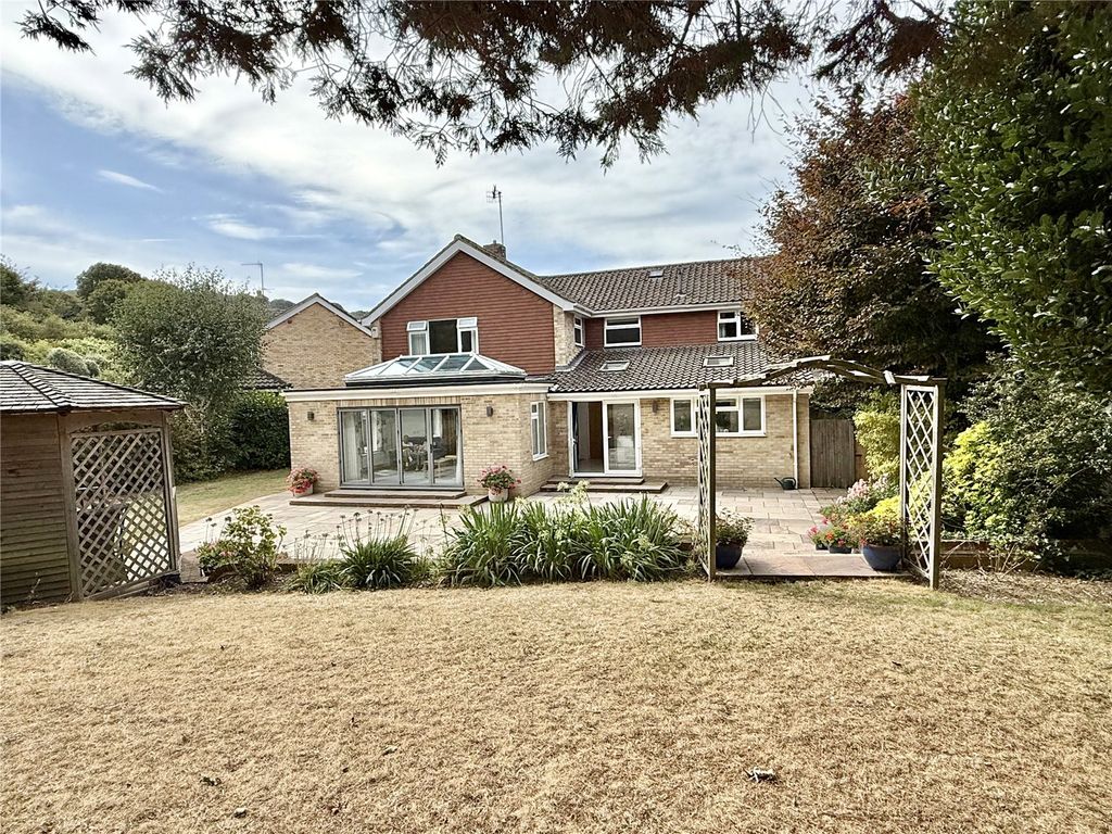 Property photo 1 of 19 Picture No. 05