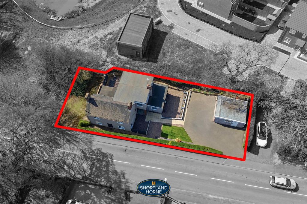 Property photo 2 of 34 The Hollies, Bennetts Rd North (38 Of 38).Jpg