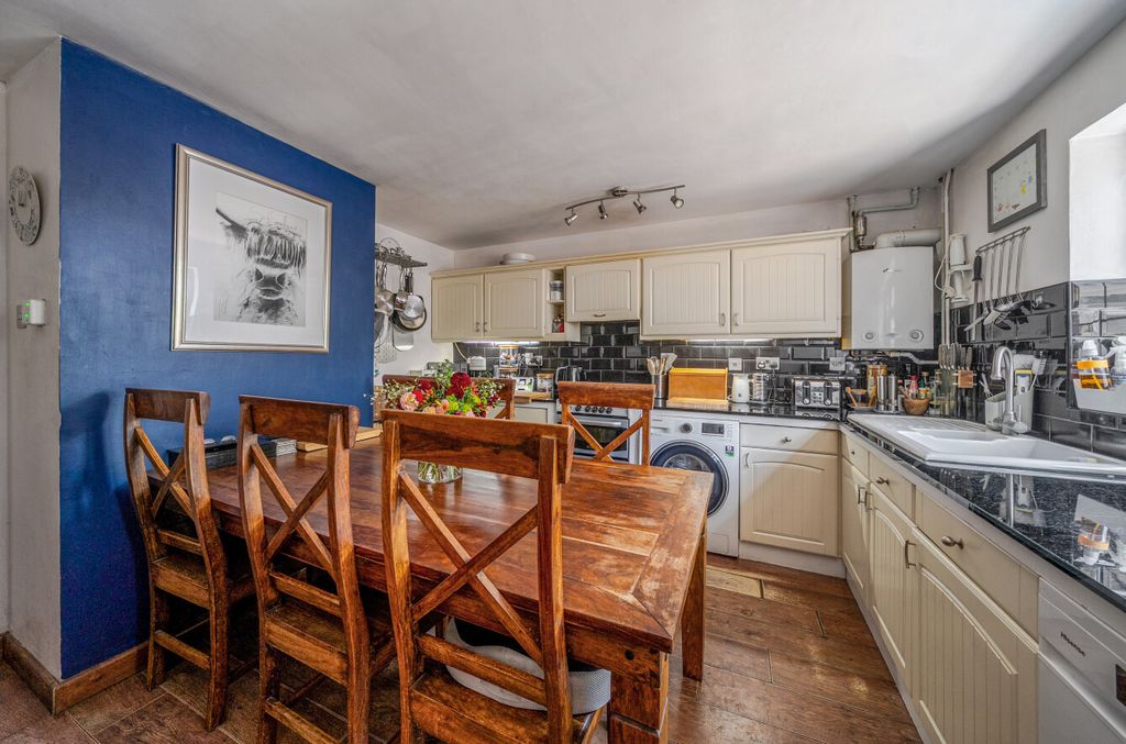 Property photo 2 of 18 1314042-10-686d0F...