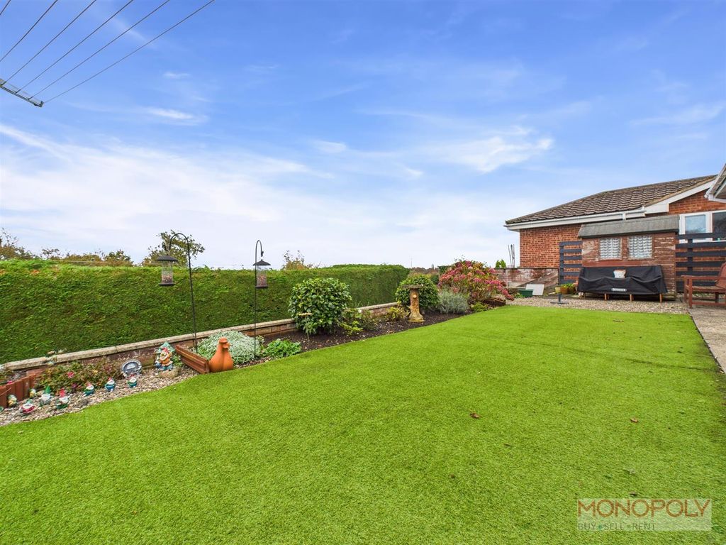 Property photo 2 of 20 Cam01943G0-Pr0561-Still018.Jpg