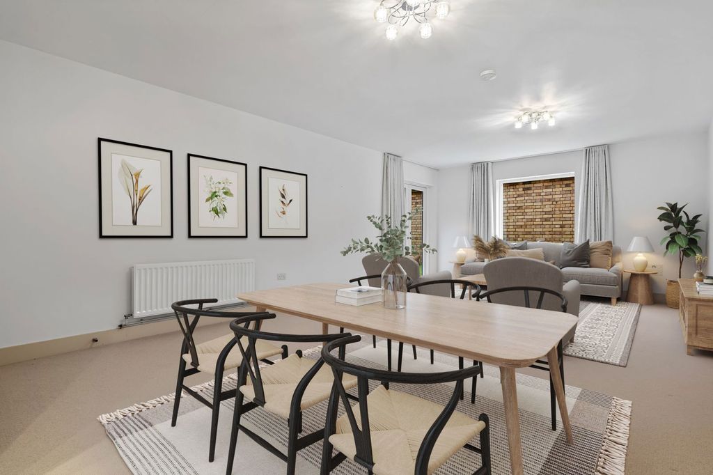 Property photo 3 of 5